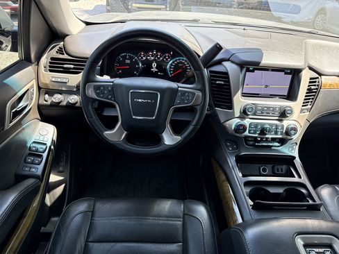 Used 2017 GMC Yukon Denali w/ Open Road Package image 15
