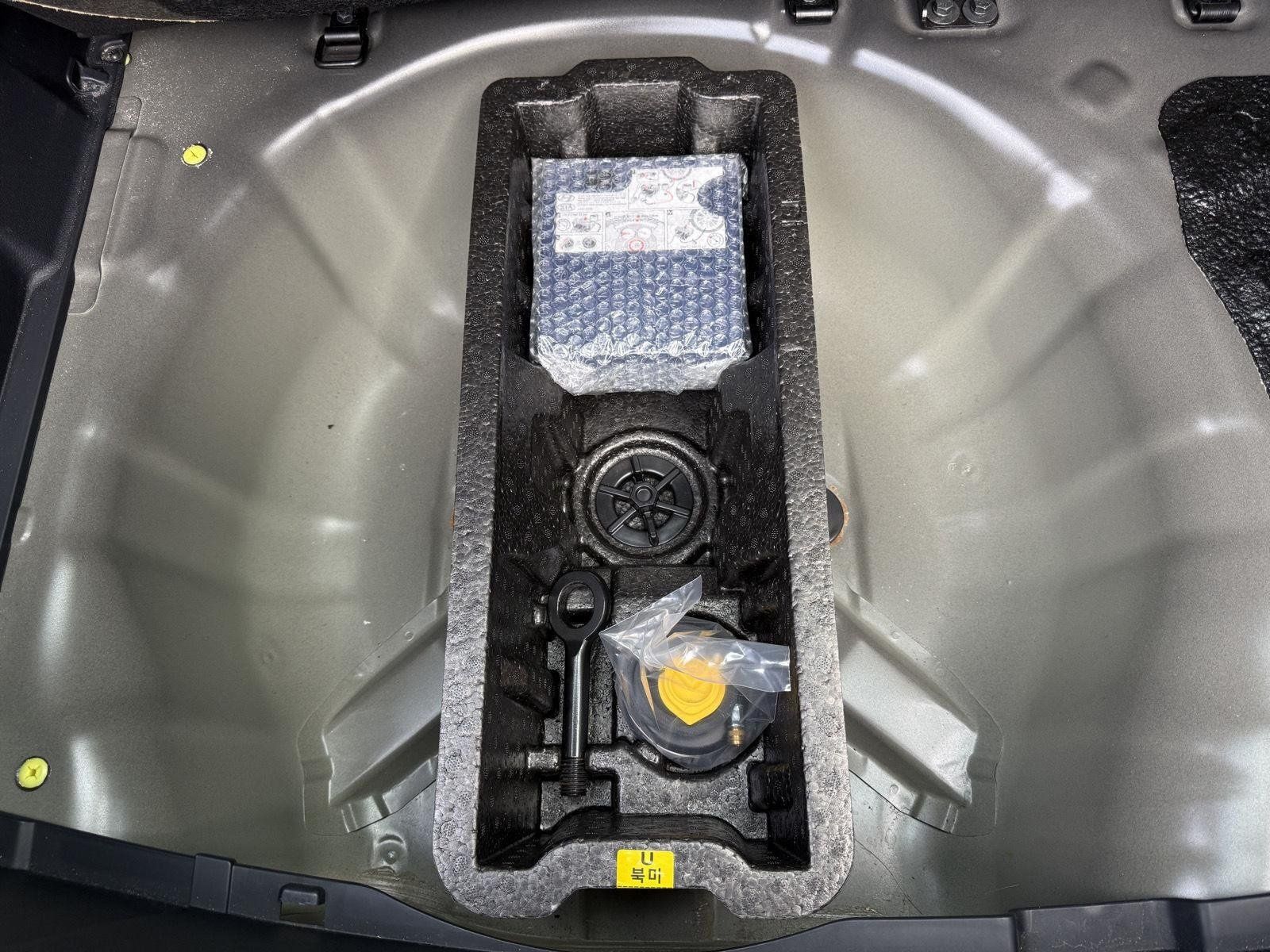 Used 2012 Kia Rio LX FWD image 16