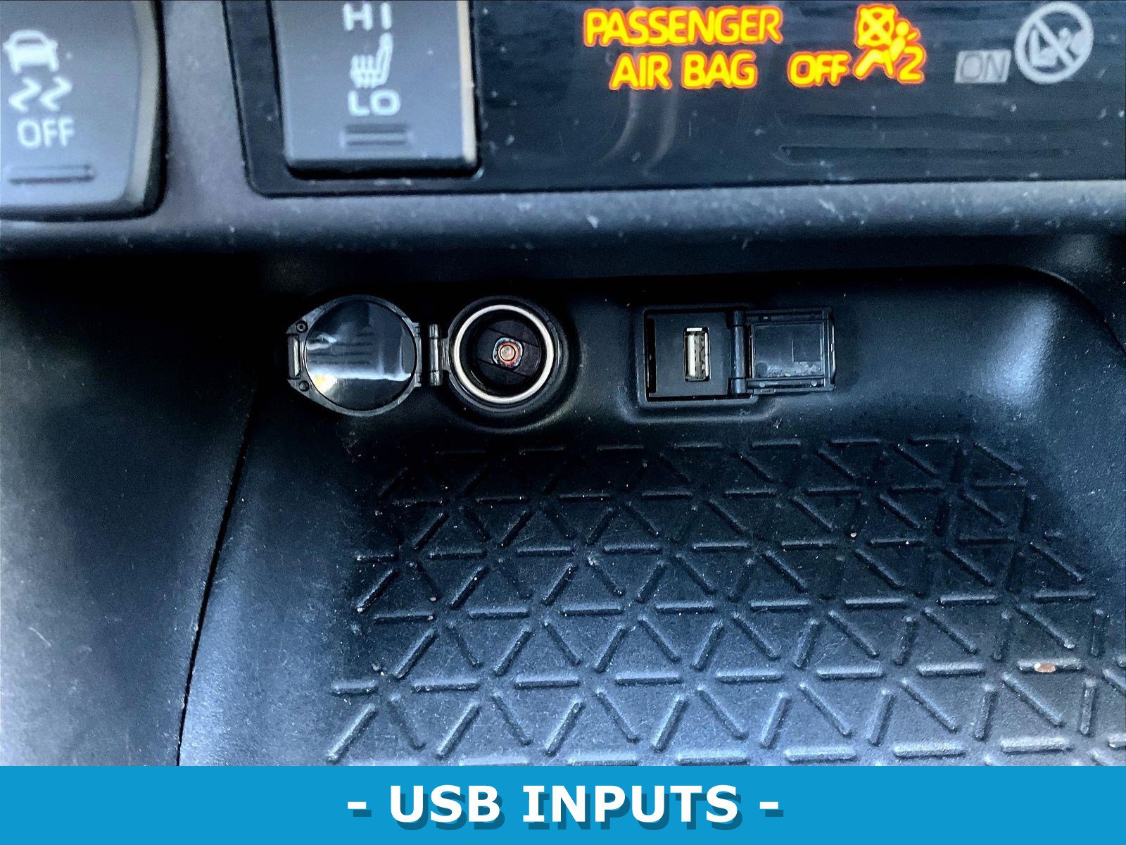 Used 2022 Toyota RAV4 SE w/ SE Grade Weather Package AWD/4WD image 16