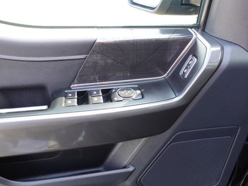 Used 2022 Ford F150 XLT w/ Equipment Group 302A High image 18