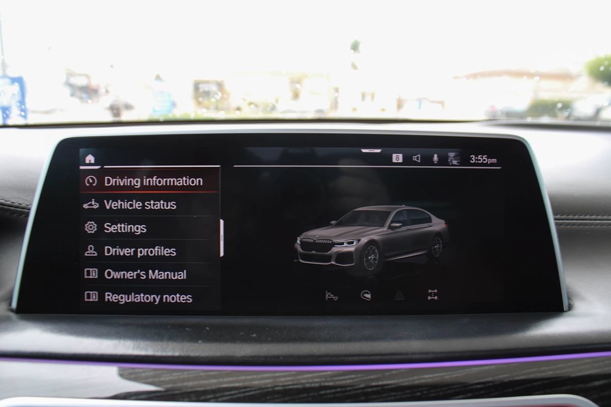 Used 2021 BMW 750i xDrive w/ M Sport Package AWD/4WD image 33