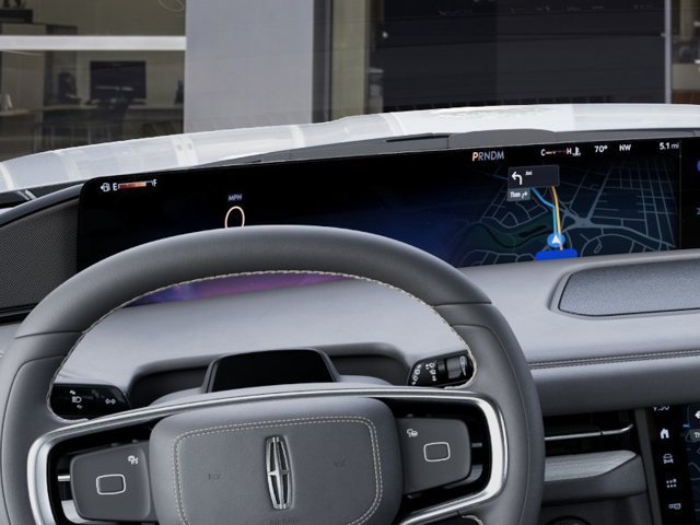 New 2027 Lincoln Navigator Premiere RWD image 13