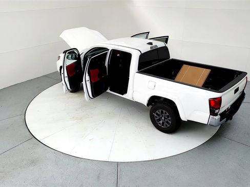 Certified 2023 Toyota Tacoma SR5 image 25