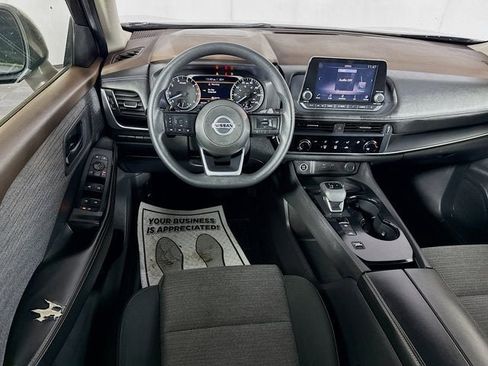 Used 2021 Nissan Rogue S image 16