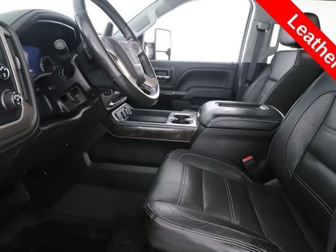 Used 2016 GMC Sierra 2500 Denali w/ Duramax Plus Package AWD/4WD image 16