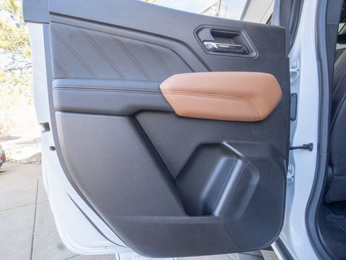 Used 2023 GMC Canyon AT4 w/ AT4 Premium Package image 16