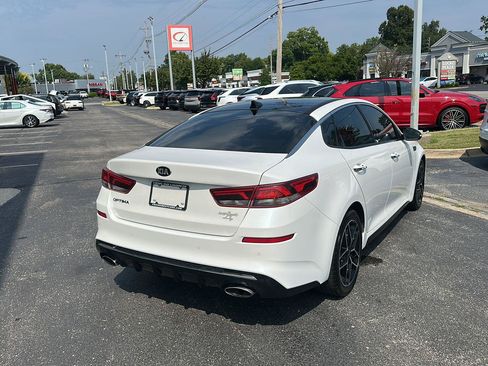 Used 2020 Kia Optima SE FWD image 2