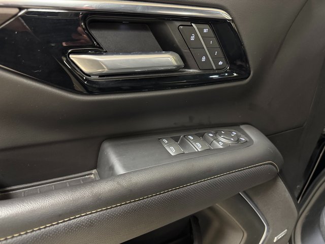 Used 2025 Chevrolet Tahoe Premier RWD image 7