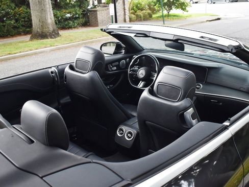 Used 2021 Mercedes-Benz E 450 4MATIC Cabriolet w/ AMG Line image 32
