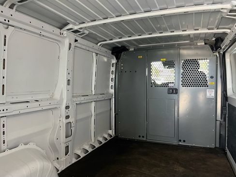 Used 2024 RAM ProMaster 2500 FWD image 25