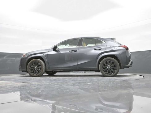 Used 2024 Lexus UX 250h AWD w/ Premium Package image 36