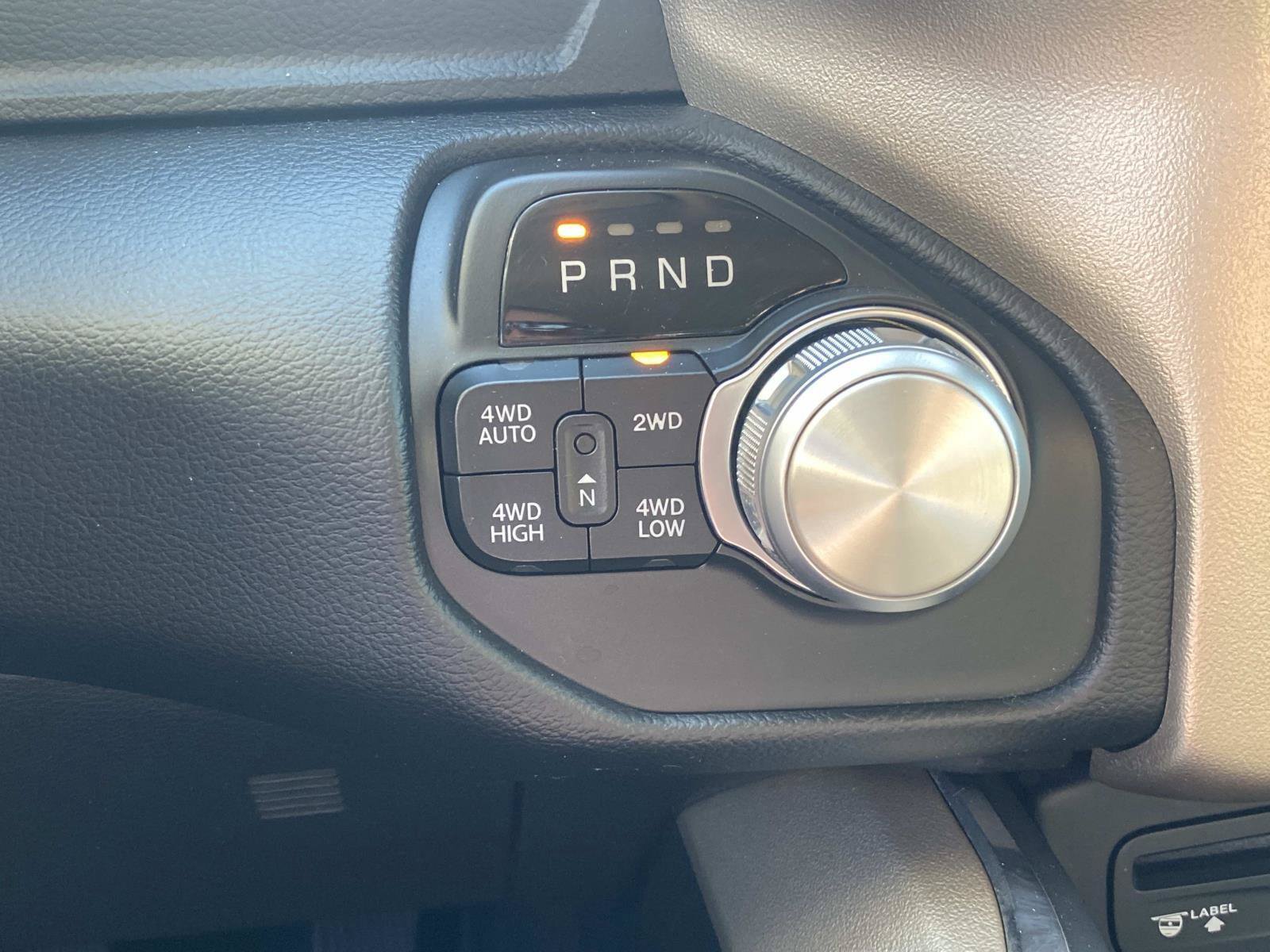 Used 2019 RAM 1500 Laramie AWD/4WD image 32
