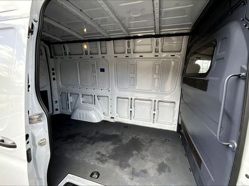 Used 2025 Mercedes-Benz Sprinter 2500 image 19
