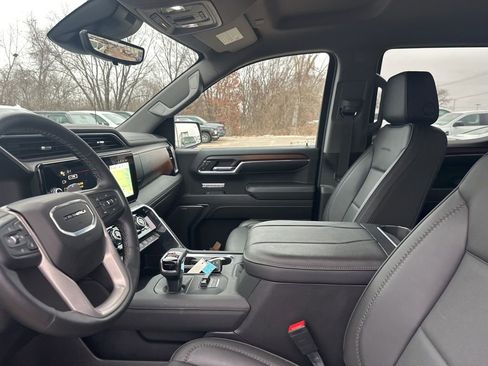 Used 2024 GMC Sierra 1500 Denali w/ Technology Package image 16