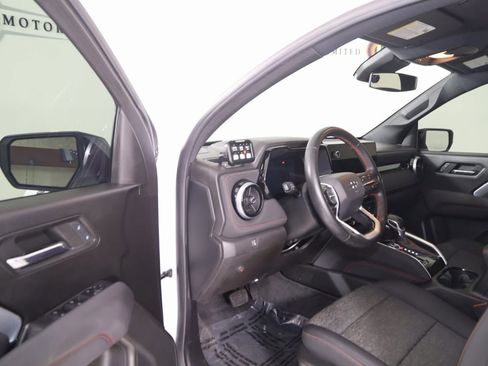 Used 2023 Chevrolet Colorado Z71 image 58