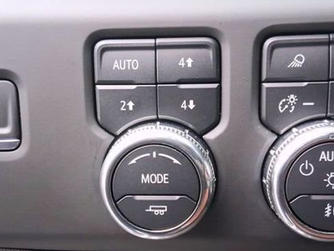 Used 2024 GMC Sierra 1500 Denali Ultimate image 17