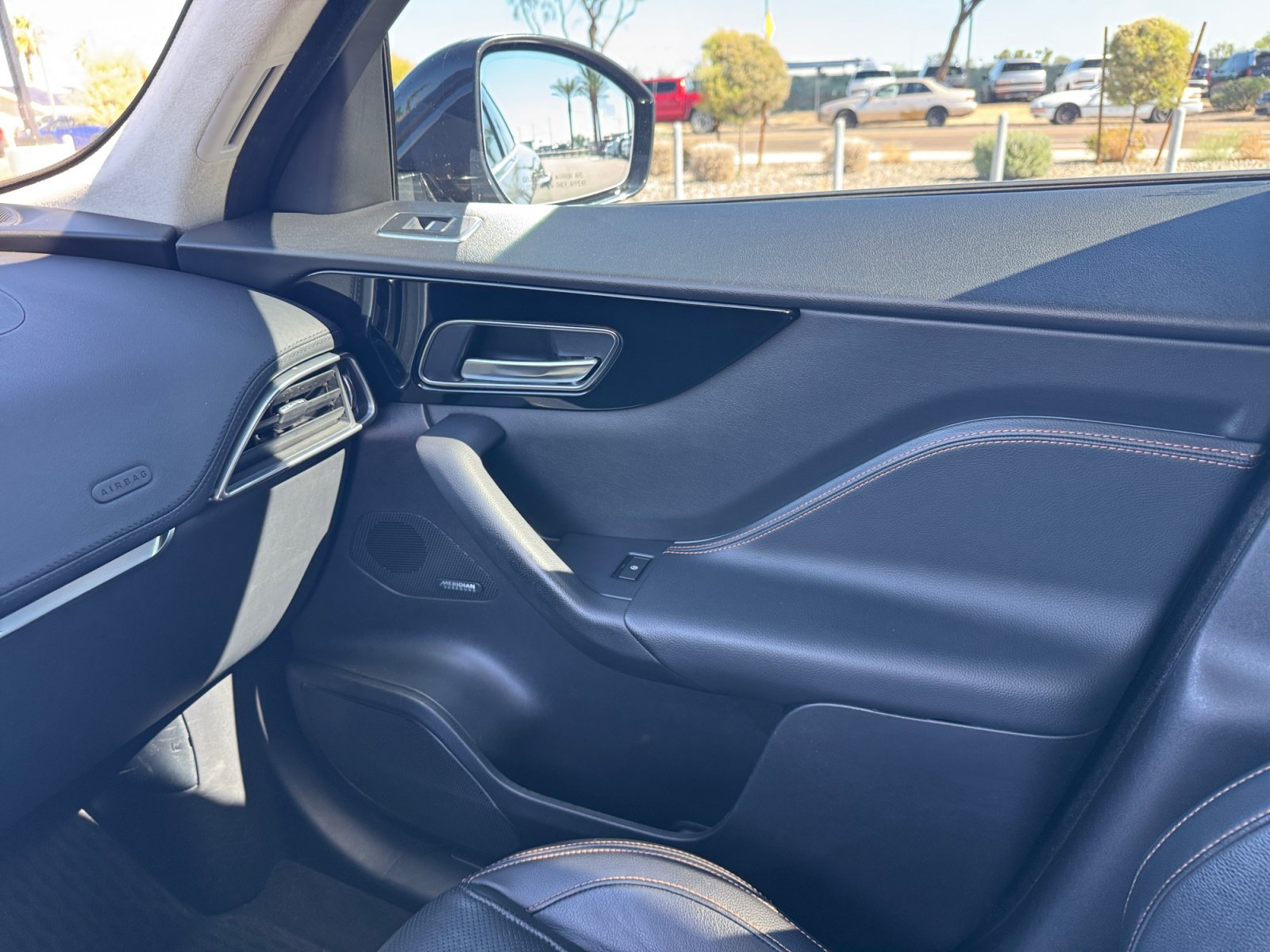 Used 2020 Jaguar F-PACE Prestige AWD/4WD image 16