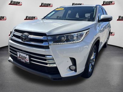Used 2018 Toyota Highlander Limited Platinum