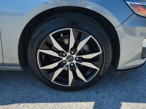 Used 2023 Chevrolet Malibu RS FWD image 31