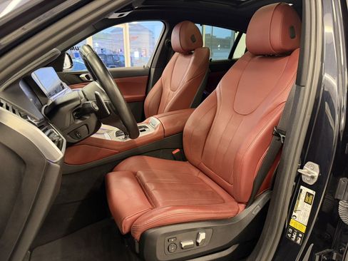 Used 2022 BMW X6 xDrive40i w/ Executive Package AWD/4WD image 27