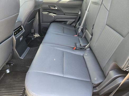 Used 2025 Lexus GX 550 Premium Package w/ Cold Area Package image 40