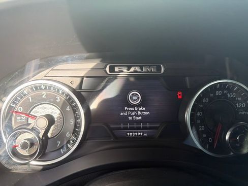 Used 2021 RAM 1500 Big Horn RWD image 4