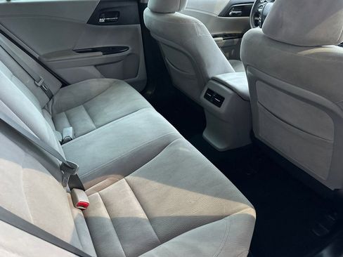 Used 2013 Honda Accord EX image 29