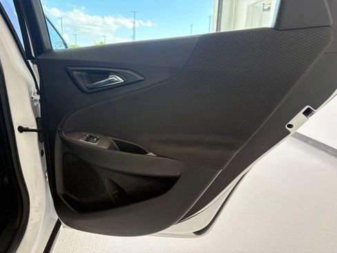 Used 2021 Chevrolet Malibu RS FWD image 30