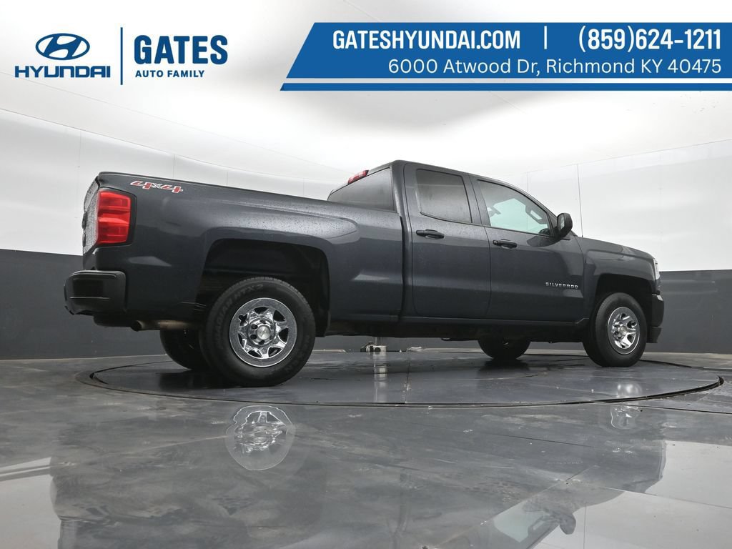 Used 2017 Chevrolet Silverado 1500 W/T AWD/4WD image 33