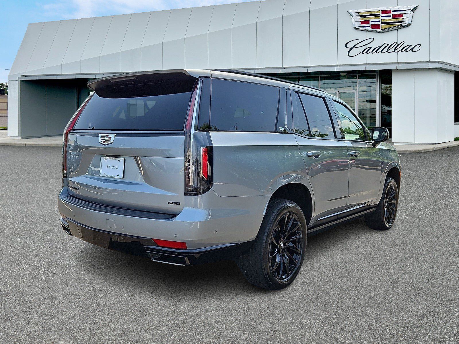 Certified 2024 Cadillac Escalade Sport w/ LPO, ONYX Package AWD/4WD image 5