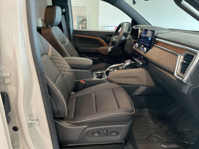 Used 2026 GMC Canyon Denali AWD/4WD image 16