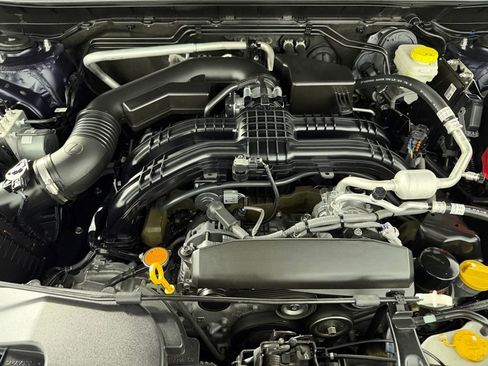 Used 2024 Subaru Crosstrek 2.0i Premium image 33