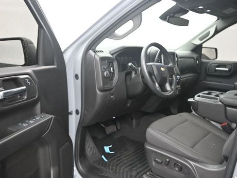 Used 2024 Chevrolet Silverado 1500 Custom RWD image 10