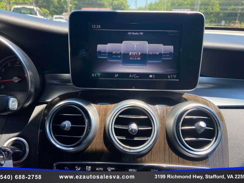 Used 2019 Mercedes-Benz GLC 300 4MATIC image 21