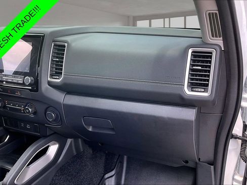 Used 2024 Nissan Frontier SV RWD image 26