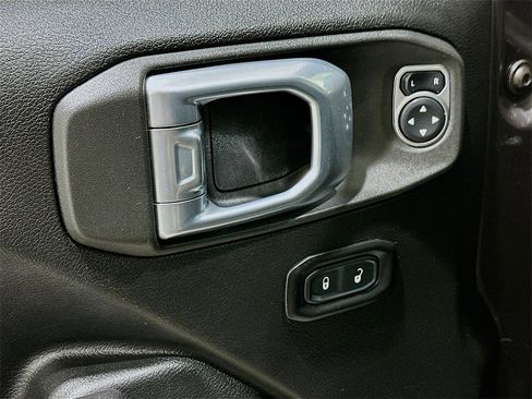 Used 2021 Jeep Gladiator Rubicon w/ Trailer Tow Package image 17