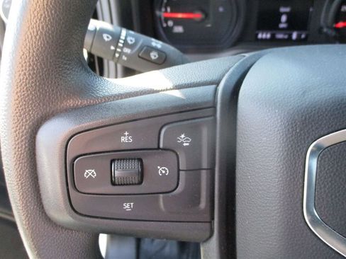 Used 2024 GMC Sierra 3500 Pro w/ Convenience Package image 16