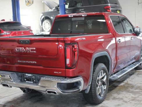 Used 2022 GMC Sierra 1500 SLT w/ SLT Premium Plus Package image 8