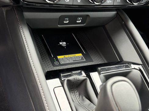 Used 2023 Honda Accord Touring image 29