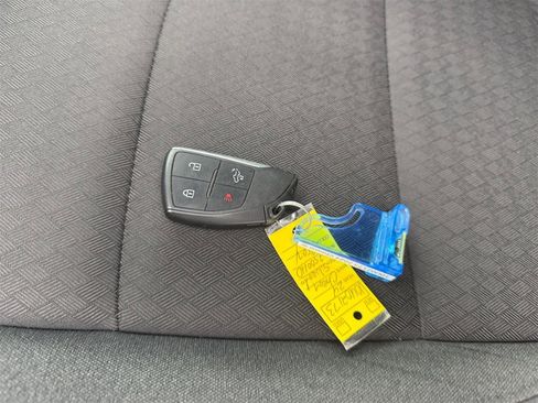 Used 2024 Chevrolet Silverado 2500 LT image 32