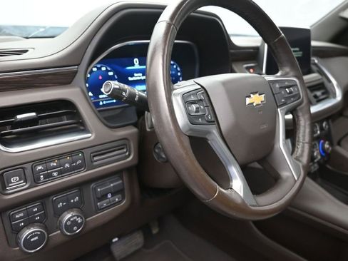 Used 2022 Chevrolet Tahoe LT w/ LT Signature Package AWD/4WD image 12