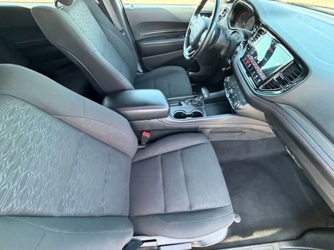 Used 2025 Dodge Durango GT AWD/4WD image 12