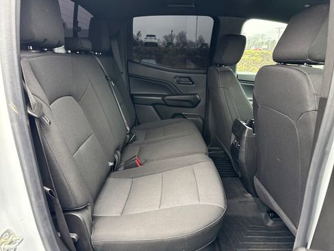 Used 2025 Chevrolet Colorado W/T image 20