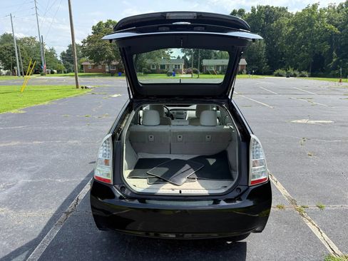 Used 2010 Toyota Prius Five FWD image 19