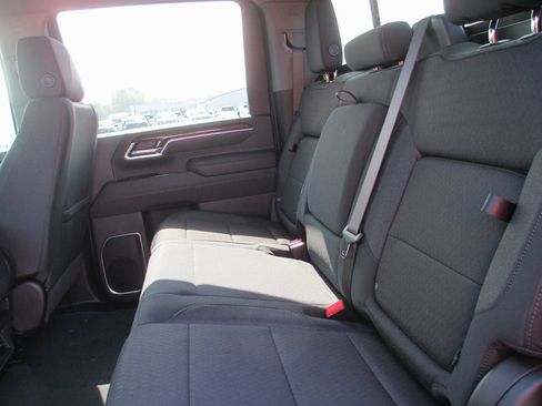 New 2025 GMC Sierra 2500 SLE w/ SLE Value Package; image 16