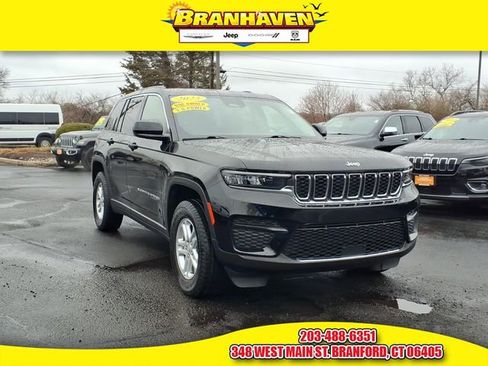 Certified 2023 Jeep Grand Cherokee Laredo AWD/4WD image 1