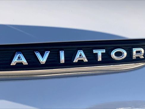 Used 2023 Lincoln Aviator Reserve w/ Elements Package Plus image 9