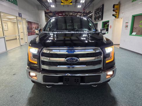 Used 2016 Ford F150 Lariat w/ Equipment Group 502A Luxury image 3
