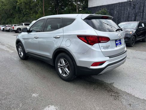 Used 2018 Hyundai Santa Fe Sport w/ Cargo Package FWD image 5