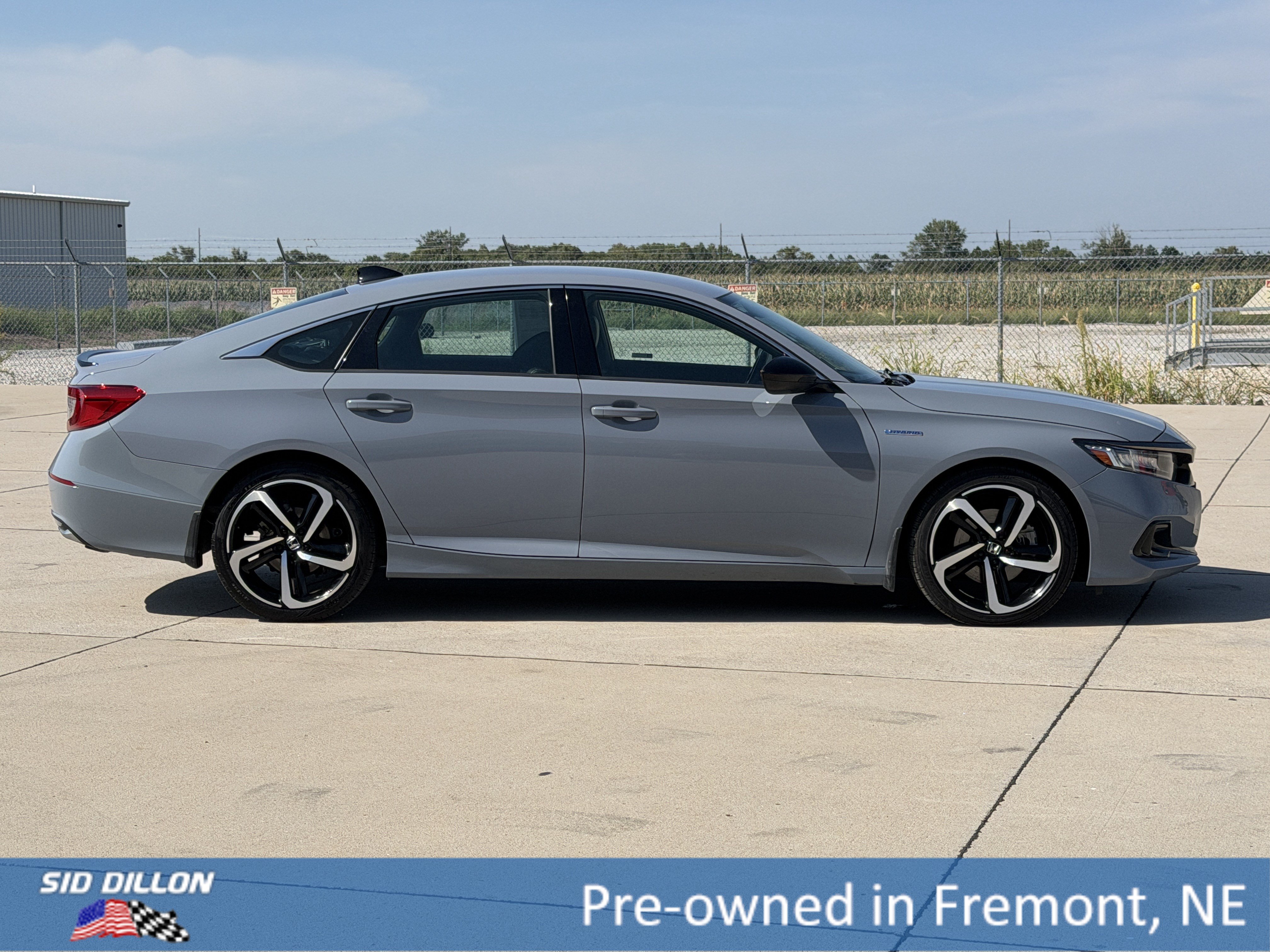Used 2022 Honda Accord Sport image 3